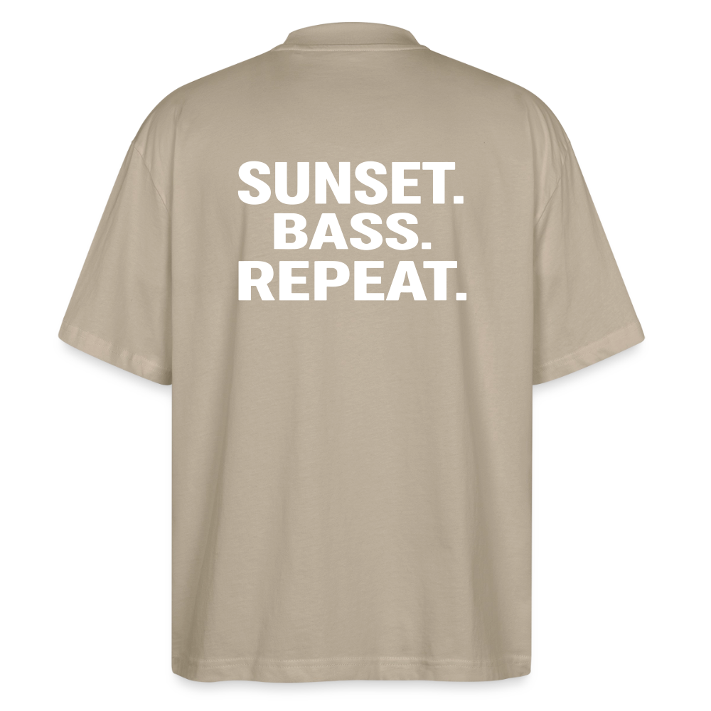 Oversized Unisex T-shirt - Sunset Bass Repeat - Steingrau