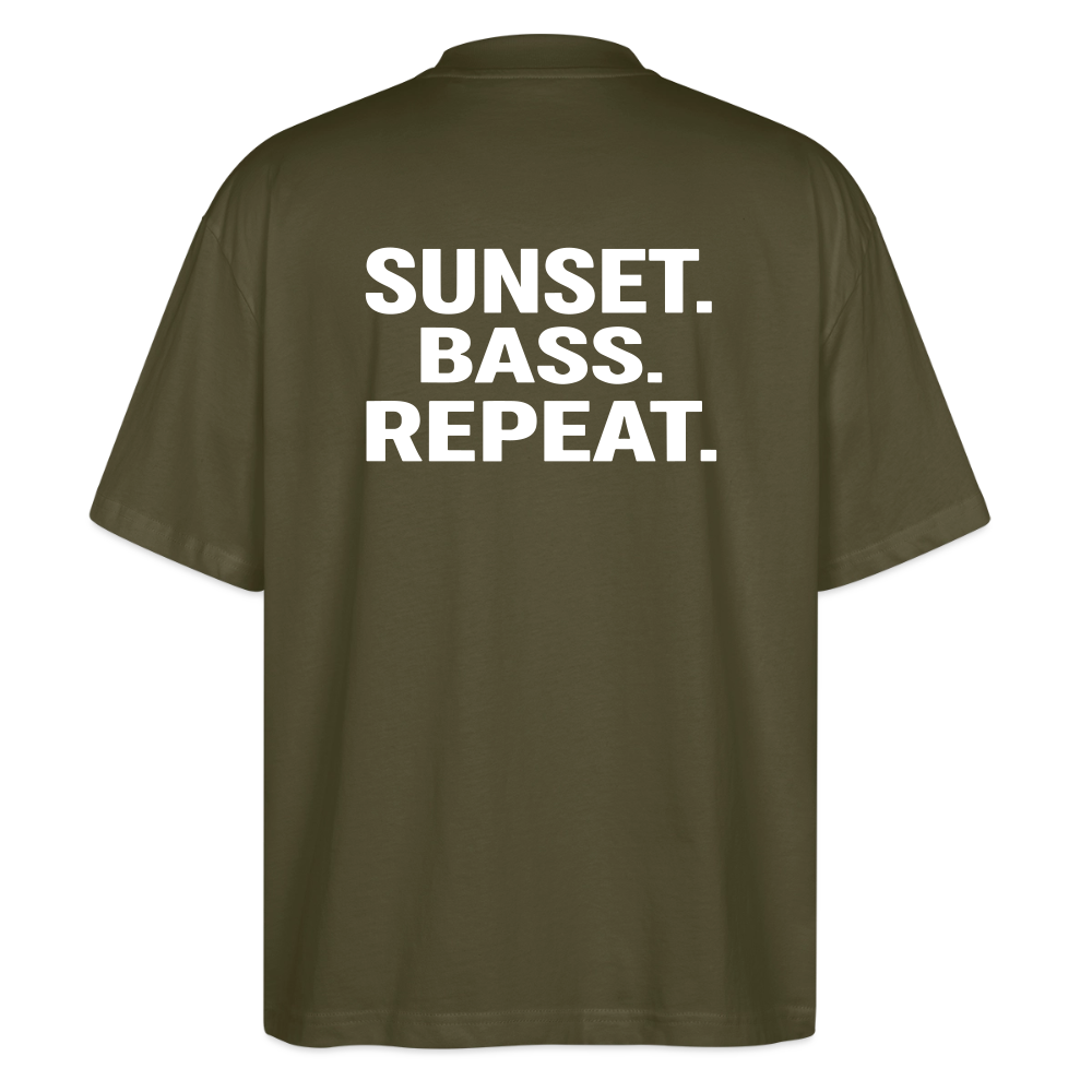 Oversized Unisex T-shirt - Sunset Bass Repeat - Khaki