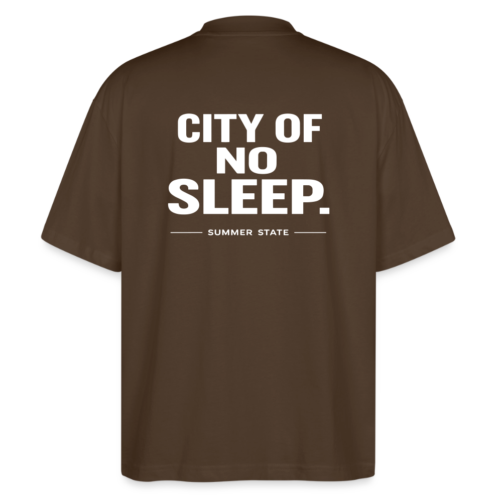Oversized Unisex T-shirt - City of no sleep - Dunkelbraun