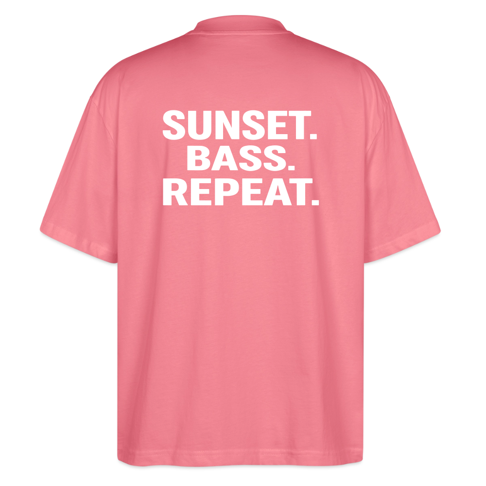 Oversized Unisex T-shirt - Sunset Bass Repeat - Pink 