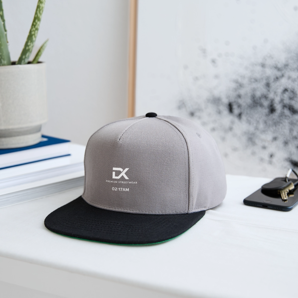 Snapback Cap - Lost in the Lights - Graphit/Schwarz